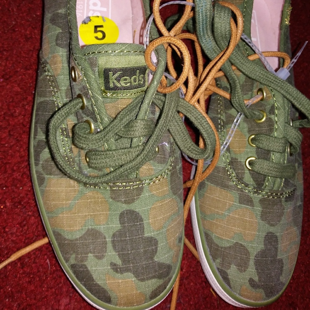 Camo Keds